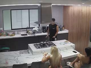 voyeurcam-casa-salsa-kitchen