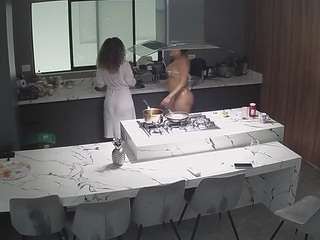 voyeurcam-casa-salsa-kitchen