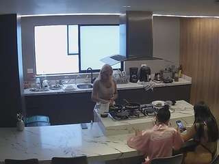 voyeurcam-casa-salsa-kitchen