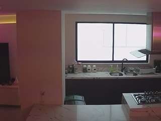 यह मॉडल अभी लाइव है. voyeurcam-casa-salsa-kitchen