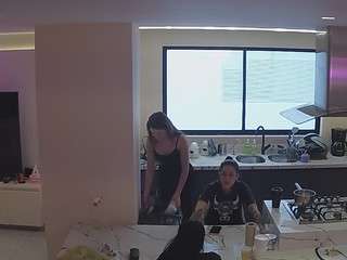 Эта модель сейчас онлайн. voyeurcam-casa-salsa-kitchen
