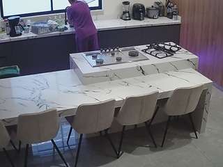 यह मॉडल अभी लाइव है. voyeurcam-casa-salsa-kitchen