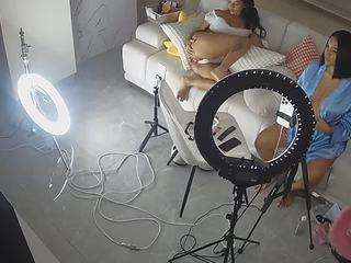 voyeurcam-casa-salsa-parlor webcam