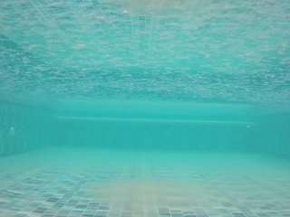 voyeurcam-casa-salsa-pool-1