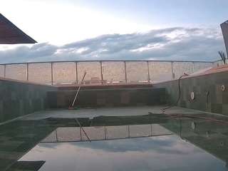 voyeurcam-casa-salsa-pool-1 camsoda
