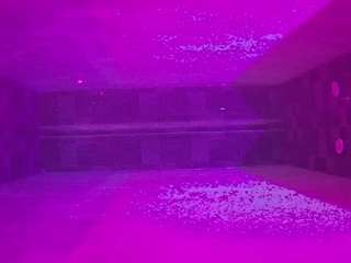 voyeurcam-casa-salsa-pool-1 webcam model