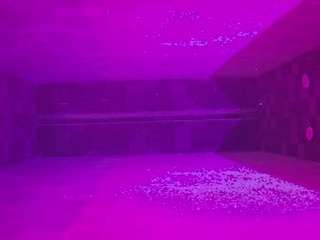 voyeurcam-casa-salsa-pool-1
