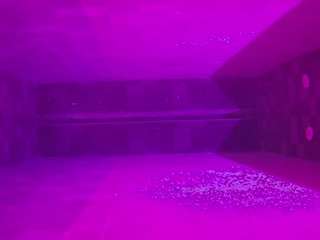 voyeurcam-casa-salsa-pool-1 webcam model
