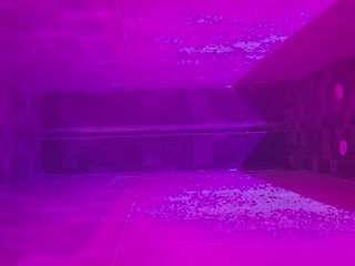 Model ini sedang live sekarang. voyeurcam-casa-salsa-pool-1