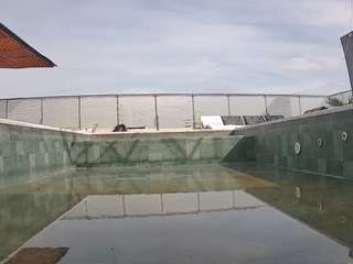 voyeurcam casa salsa pool 1
