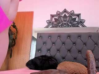 Live webcam model alyssa-kross on Soda Cams