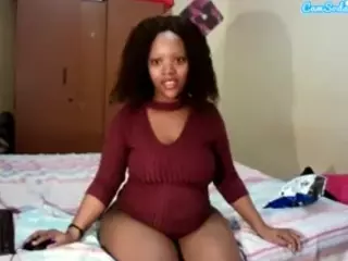 curvybunny2's Live Sex Cam Show