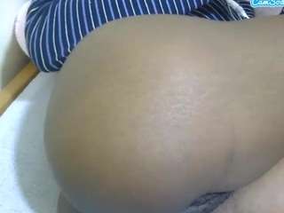 cuteavrl live webcam show