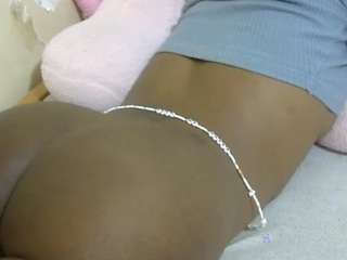 Cuteavrl live webcam show