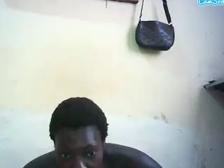 INNOCENT-HOWTY's Live Sex Cam Show