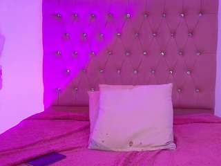 katyvan Live Webcam on CamSoda
