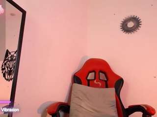 katyvan's CamSoda show and profile