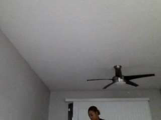 xiomarahoney's CamSoda show and profile