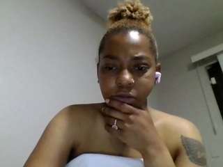 xiomarahoney webcam