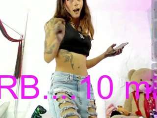 zorra-violeta Live Webcam on CamSoda