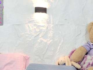 zorra-violeta webcam model