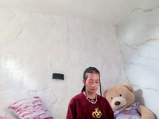 zorra-violeta's CamSoda show and profile