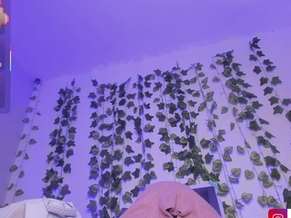 adhara-wlliams webcam