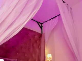 adhara-wlliams webcam