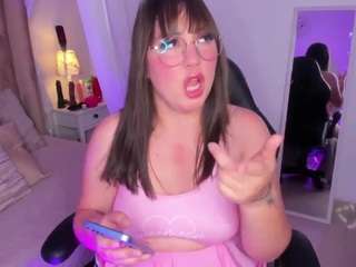 adhara-wlliams webcam