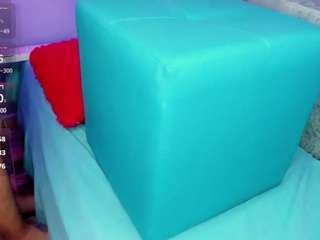 Sara_and_lion live sex
