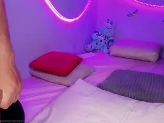 sara_and_lion's Live Sex Cam Show