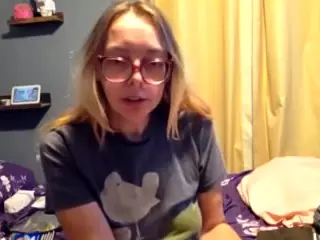 Hippiechick520's Live Sex Cam Show