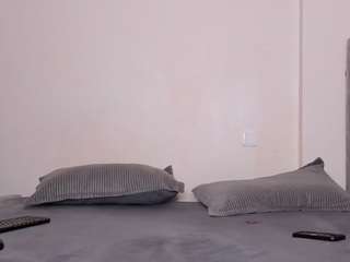 sexyariah's CamSoda show and profile