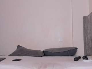 sexyariah live webcam show