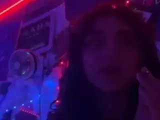 dizzidolli's Live Sex Cam Show