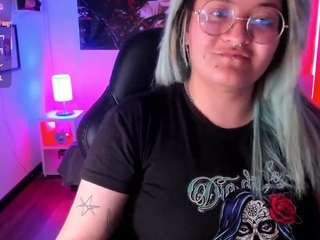lucky-leah webcam model