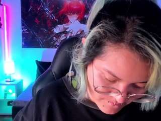 lucky-leah Live Webcam on CamSoda