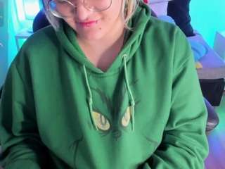 lucky-leah Live Webcam on CamSoda