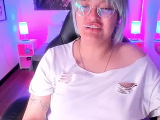 lucky-leah's Live Sex Cam Show