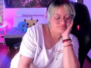 lucky-leah's Live Sex Cam Show