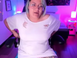 lucky-leah's Live Sex Cam Show