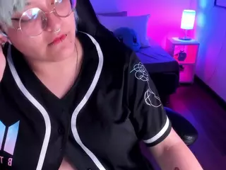 lucky-leah's Live Sex Cam Show