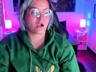 lucky-leah's Live Sex Cam Show