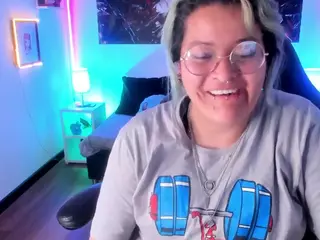 lucky-leah's Live Sex Cam Show