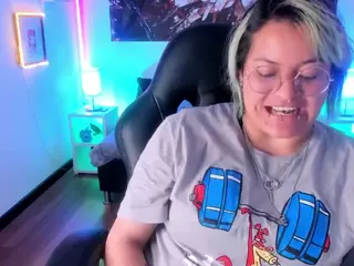 lucky-leah's Live Sex Cam Show