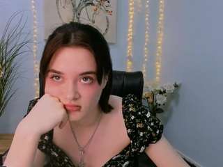 vicky-lucky1's Cam show and profile