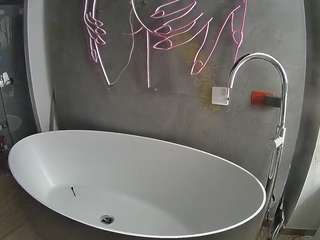 Porn Casa camsoda voyeurcam-casa-salsa-bathtub-pov