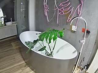 Immeganlive Pov camsoda voyeurcam-casa-salsa-bathtub-pov