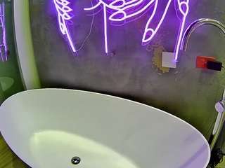 voyeurcam-casa-salsa-bathtub-pov