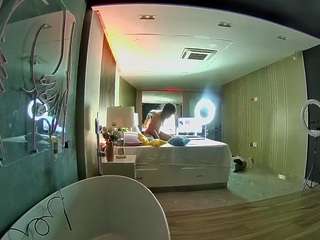 voyeurcam-casa-salsa-bathtub-pov camsoda
